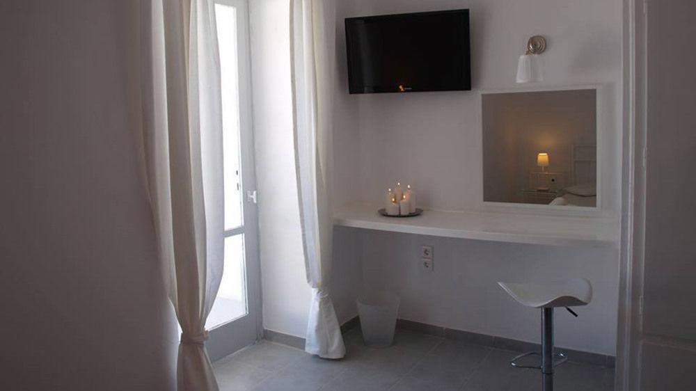 Hotel Adamas Kültér fotó